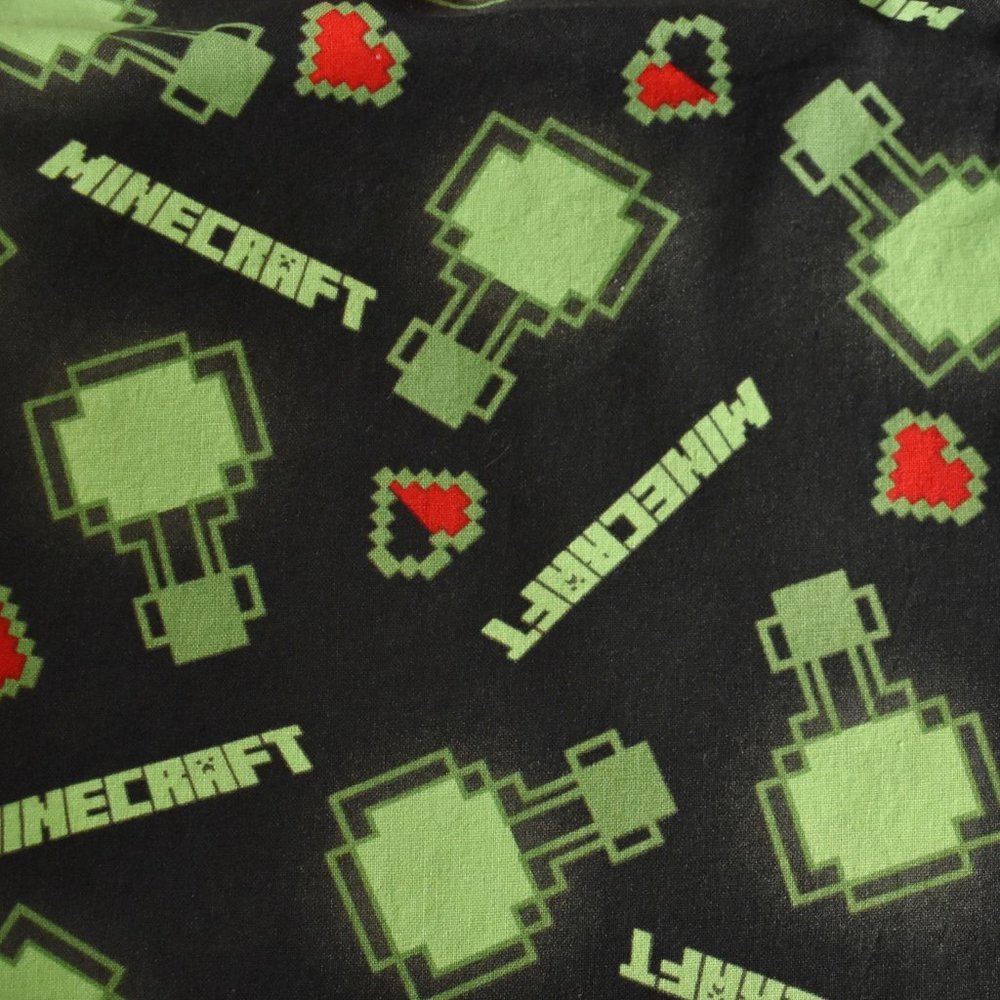 Minecraft Face Mask - Picture 4 of 6